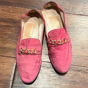 CHANEL SUEDE SLIP-ON LOAFERS, SIZE 38.5, PINK/GOLD velvet gold old money barbie